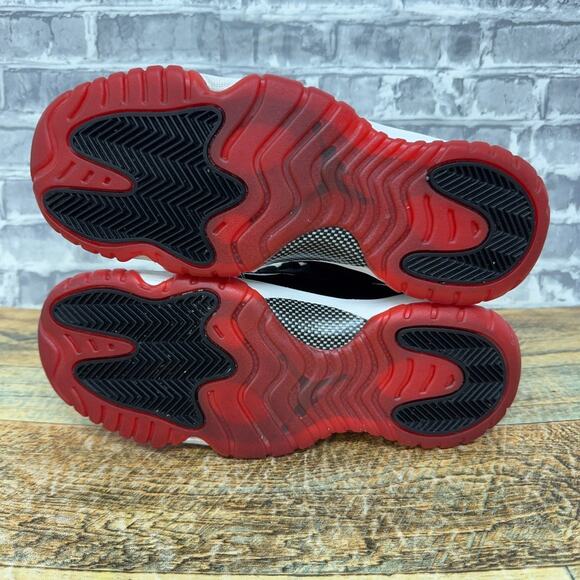 Nike Air Jordan Retro 11 Low Bred Black Red White 528896-012 GS Youth Size 6.5Y main image 11